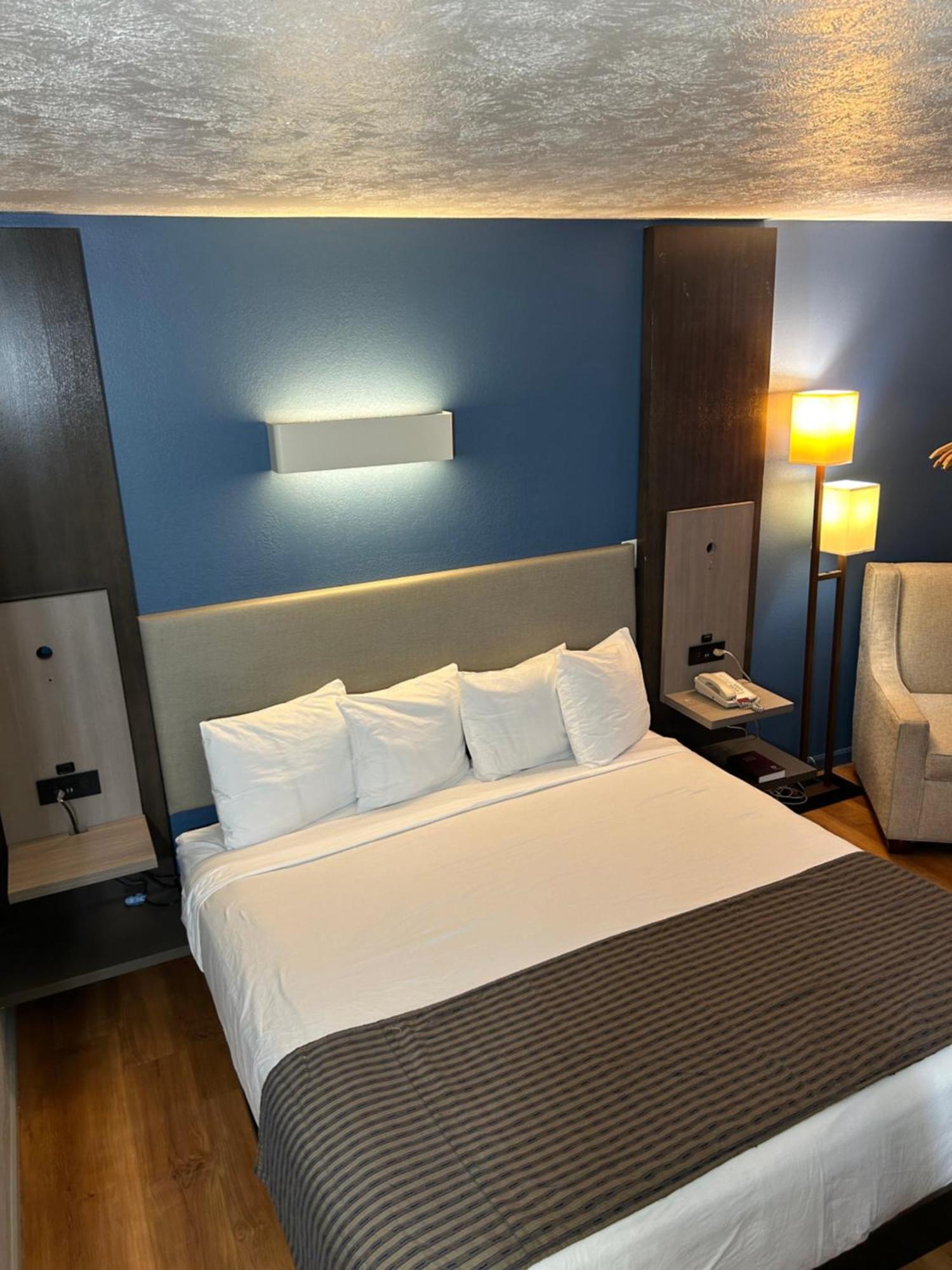 Rodeway Inn Emporia Dış mekan fotoğraf