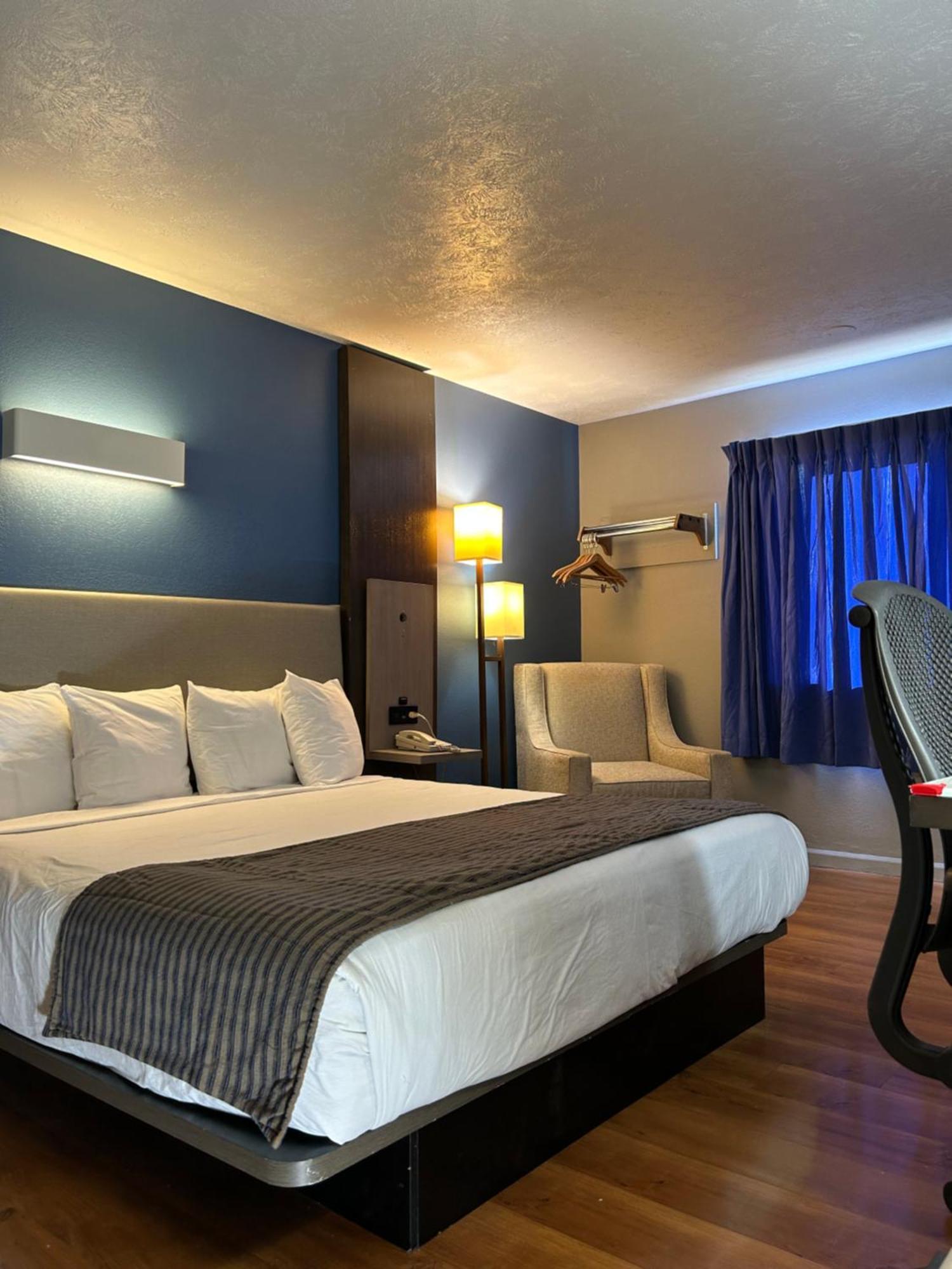 Rodeway Inn Emporia Dış mekan fotoğraf
